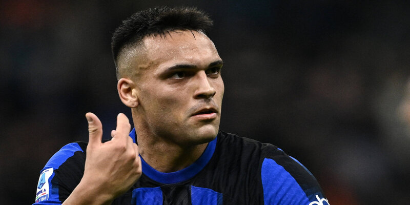 Lautaro Martínez's Impact on Inter Milan: Goals, Assists, and Trophies